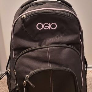 Ogio Rolling Carry on luggage